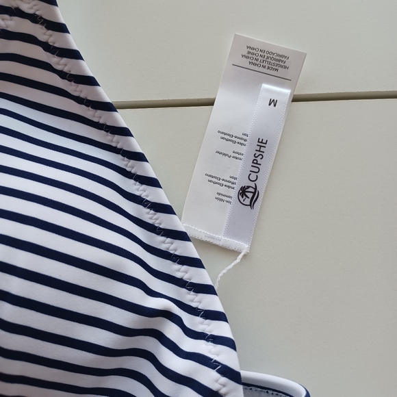 CUPSHE Black and White Striped Bikini Set - Picture 3 of 7